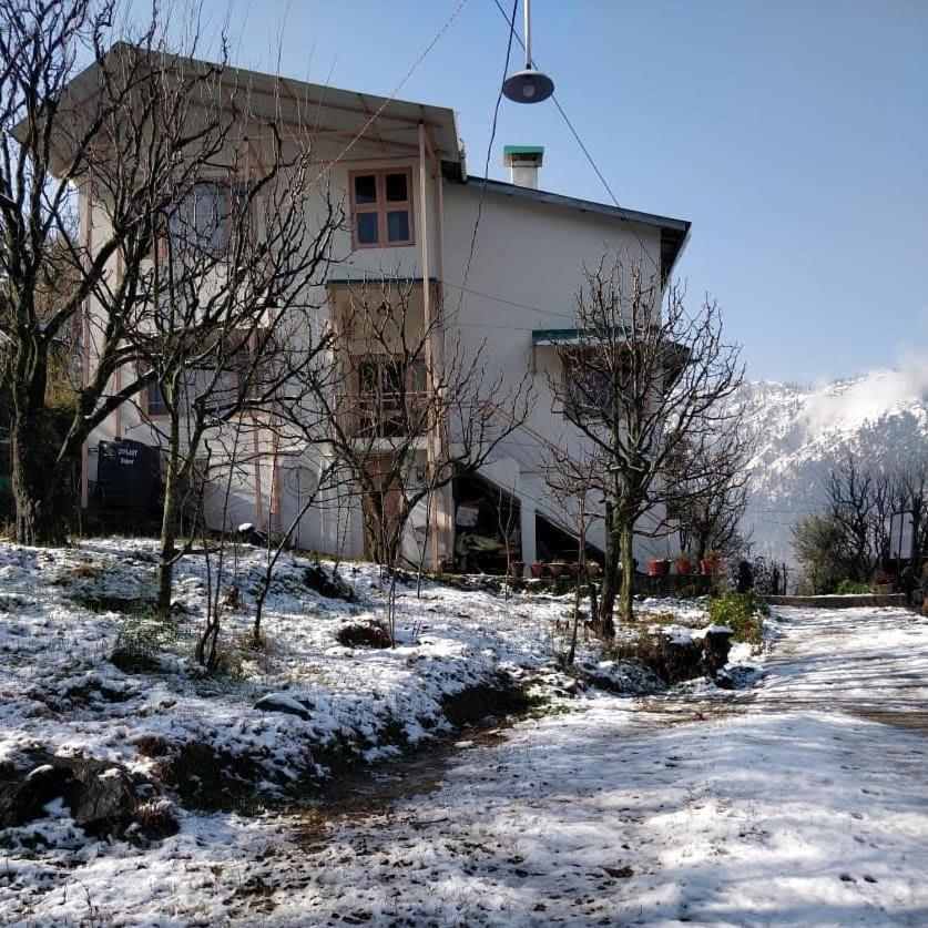 Aashirwad Homestay Kulu Zewnętrze zdjęcie